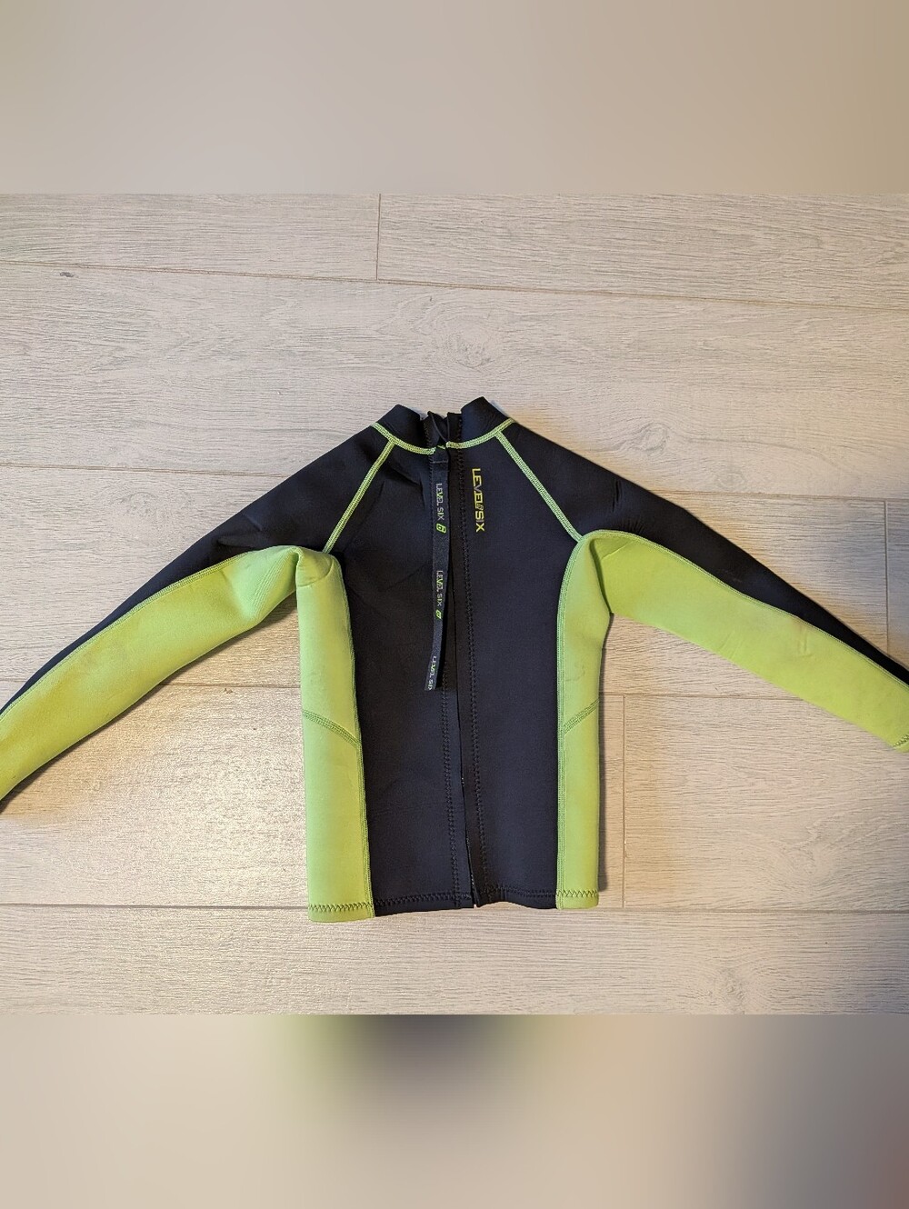 Kids Neoprene Size 8 Swim Jacket in Lime Green and Black